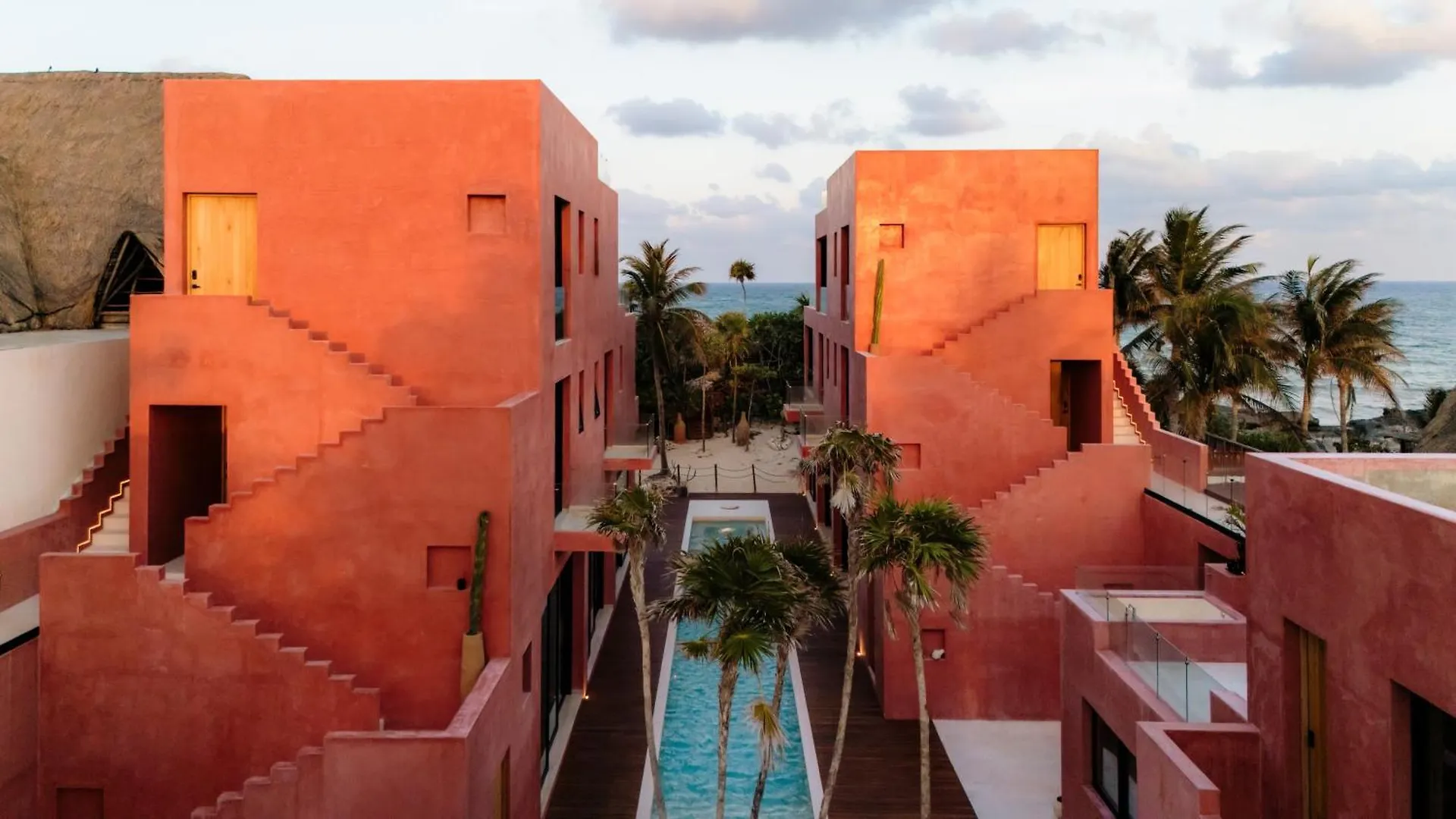 Beachfront Villa - Stunning Pool Tulum